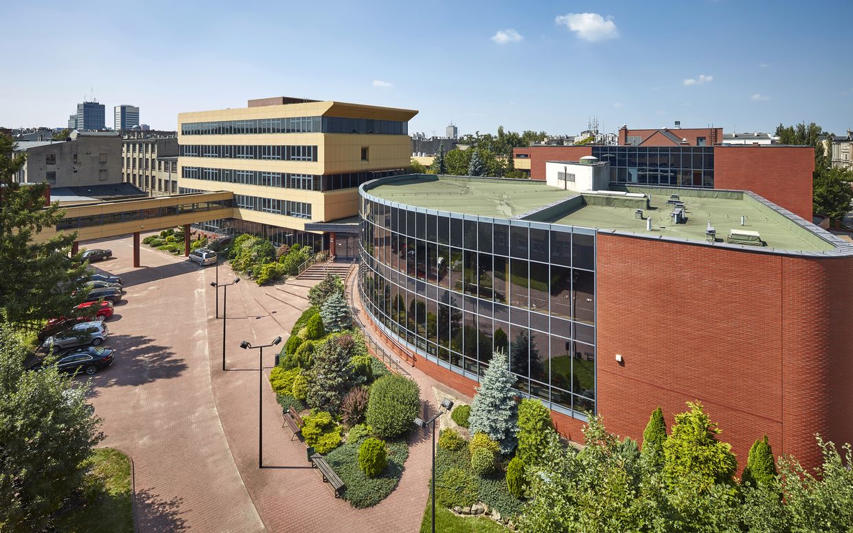 University of Łódź, Faculty of Economics and Sociology <br class="no_br" />- new auditorium and alteration - AGG