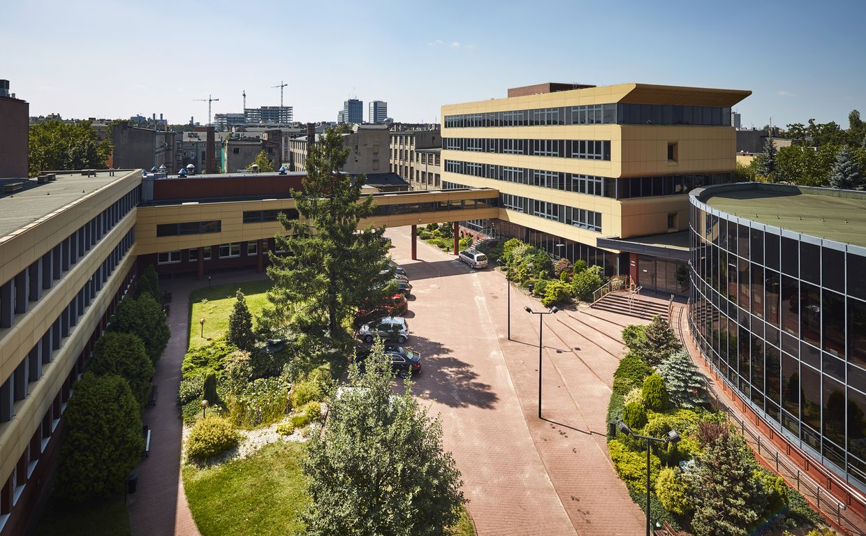 University of Łódź, Faculty of Economics and Sociology <br class="no_br" />- new auditorium and alteration - AGG