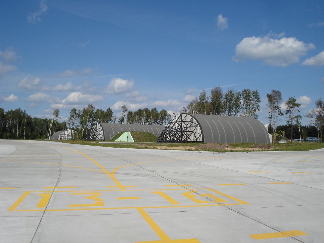 Łask Airport aircraft dispersal area - AGG